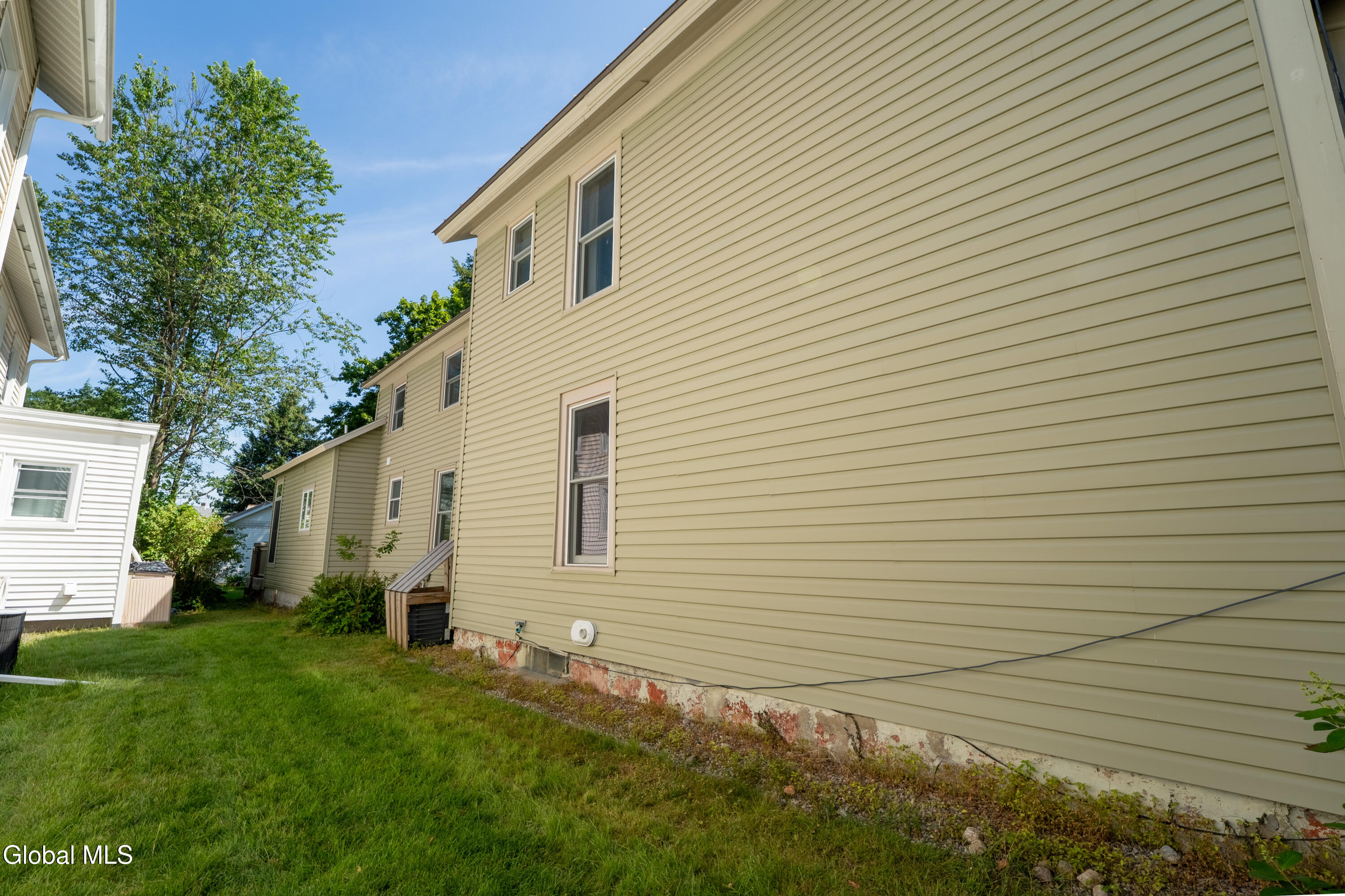 139 Lincoln Avenue Saratoga Springs NY 12866