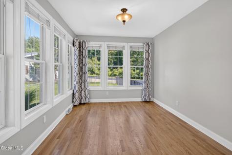 5 Normandy Square Guilderland NY 12009
