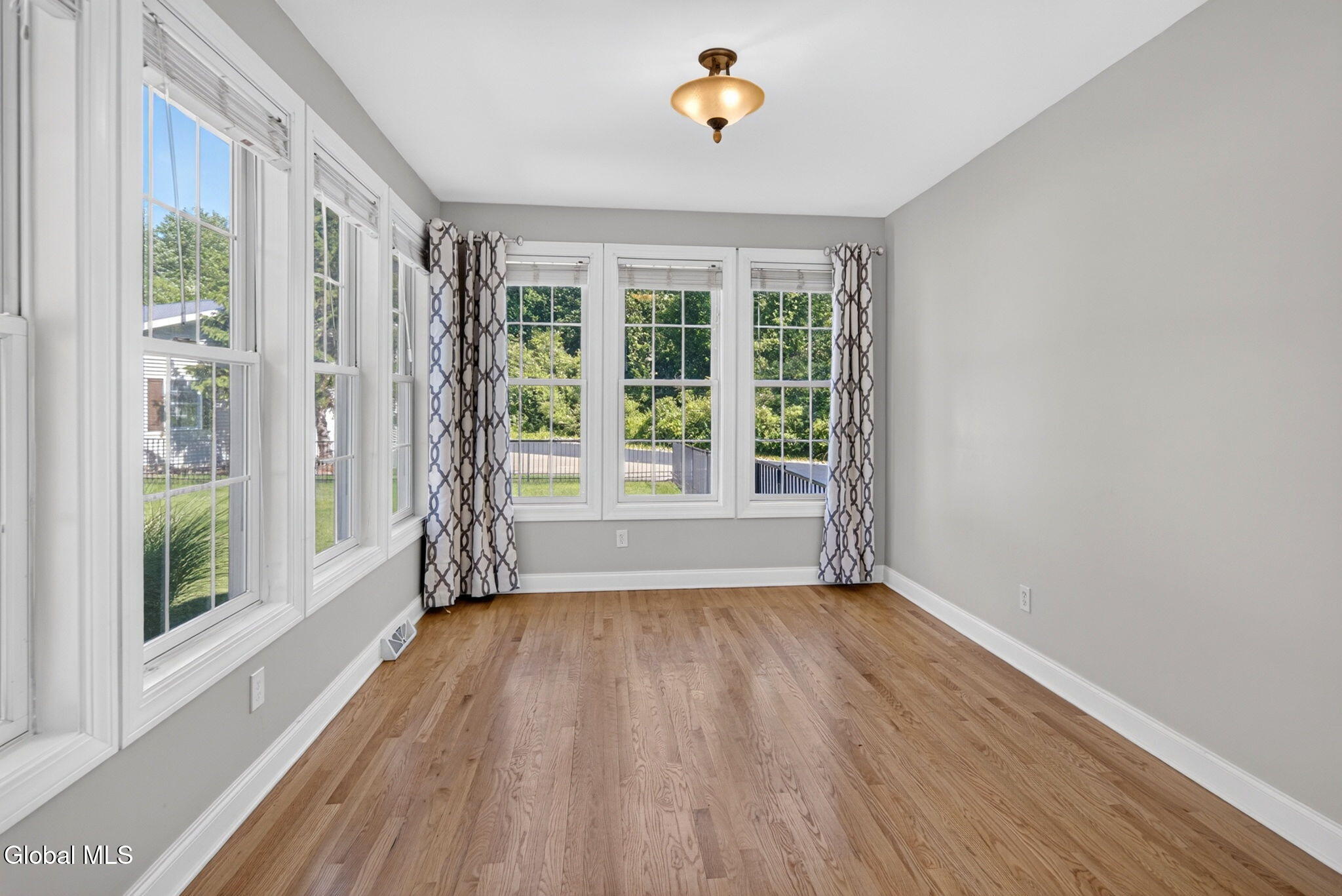 5 Normandy Square Guilderland NY 12009