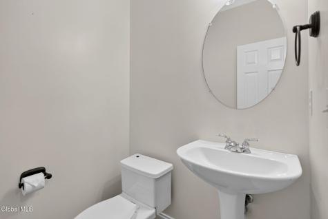 5 Normandy Square Guilderland NY 12009