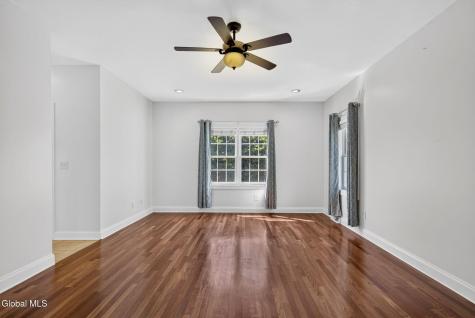 5 Normandy Square Guilderland NY 12009