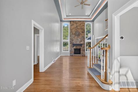 5 Normandy Square Guilderland NY 12009