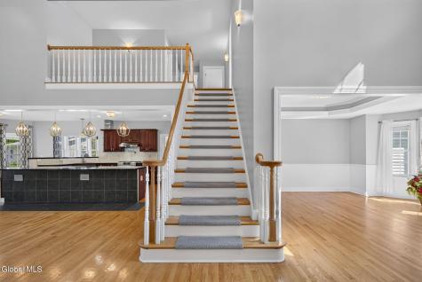 5 Normandy Square Guilderland NY 12009