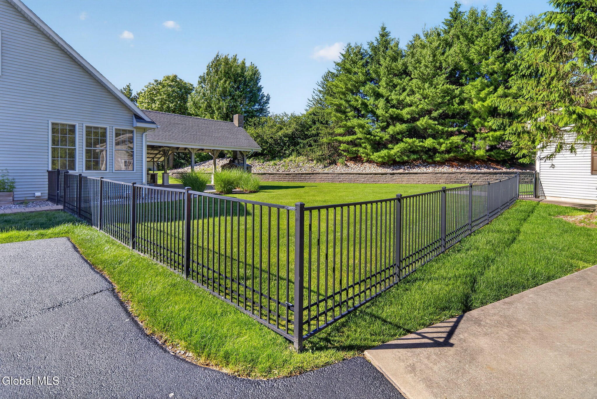 5 Normandy Square Guilderland NY 12009