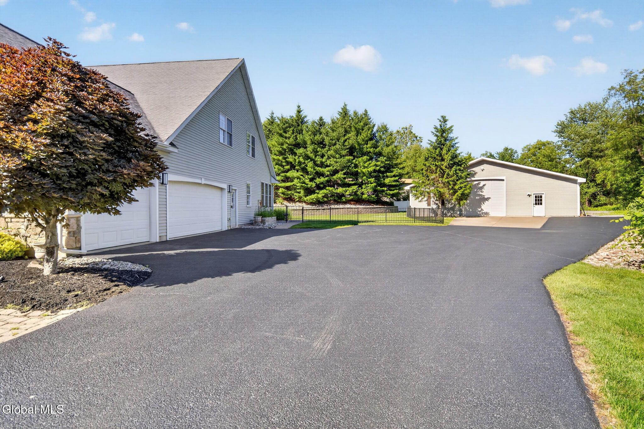 5 Normandy Square Guilderland NY 12009