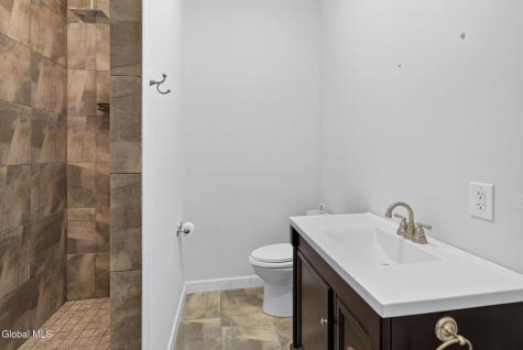 5 Normandy Square Guilderland NY 12009