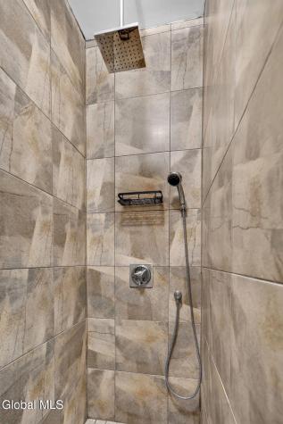5 Normandy Square Guilderland NY 12009