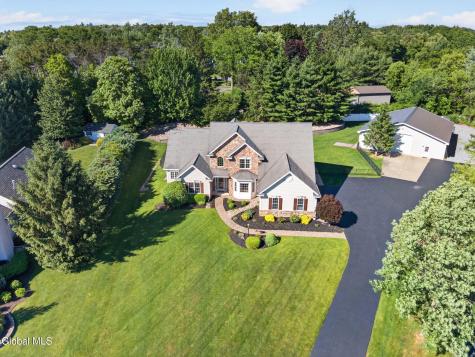 5 Normandy Square Guilderland NY 12009
