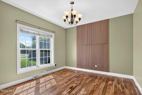 5 Normandy Square Guilderland NY 12009