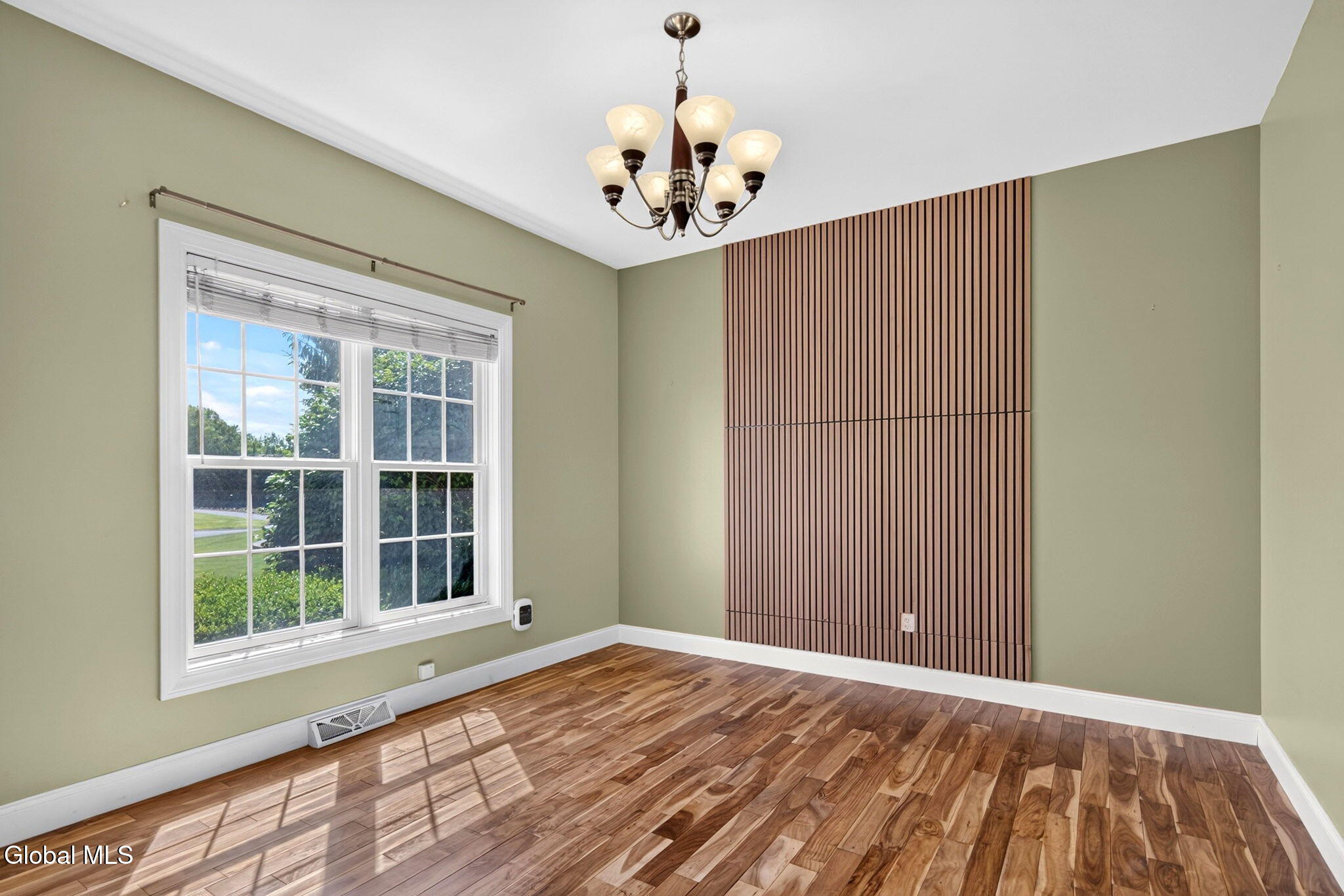 5 Normandy Square Guilderland NY 12009