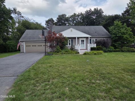 17 Sherwood Drive Queensbury NY 12804