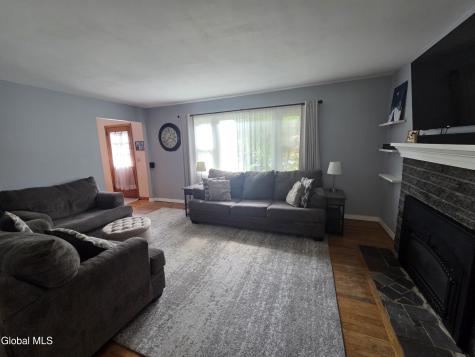 17 Sherwood Drive Queensbury NY 12804