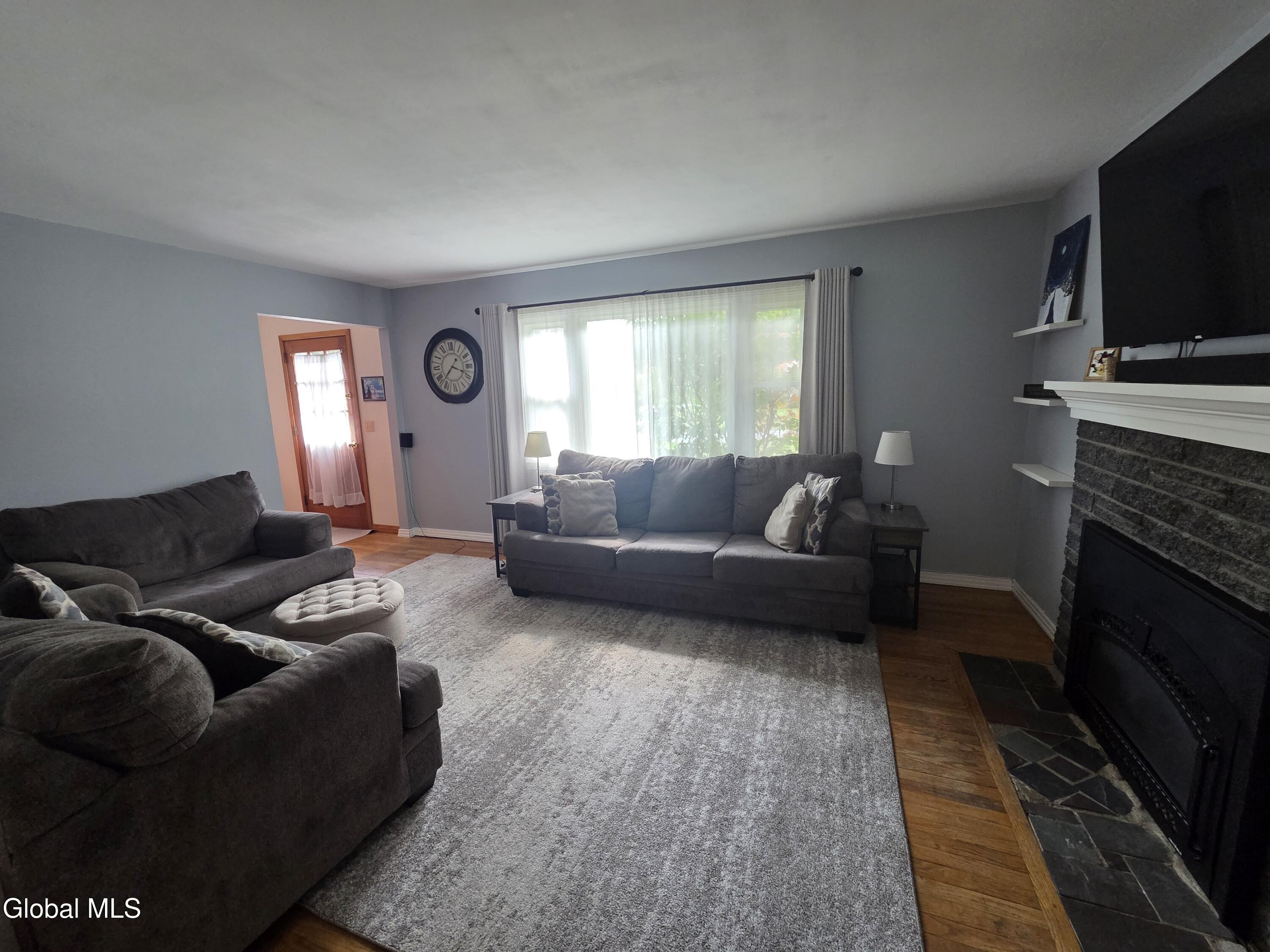 17 Sherwood Drive Queensbury NY 12804