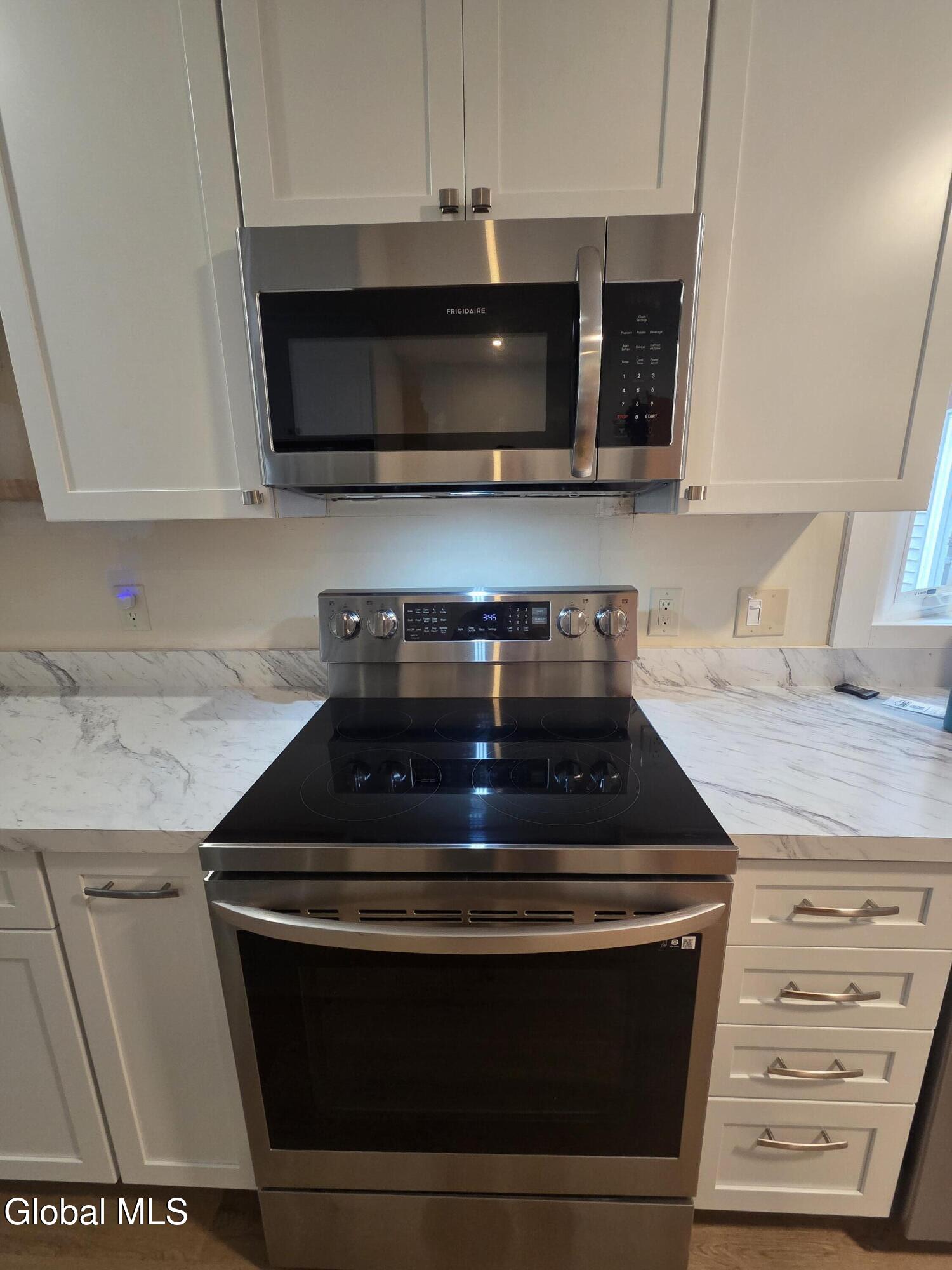 17 Sherwood Drive Queensbury NY 12804