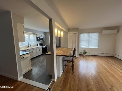 4 Sitzmark Lane Rensselaer NY 12144