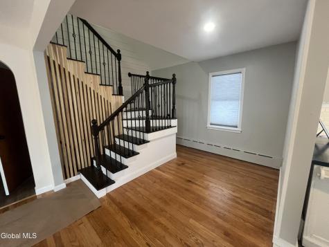 4 Sitzmark Lane Rensselaer NY 12144