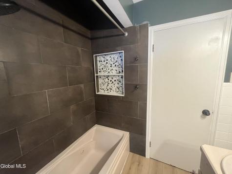 4 Sitzmark Lane Rensselaer NY 12144