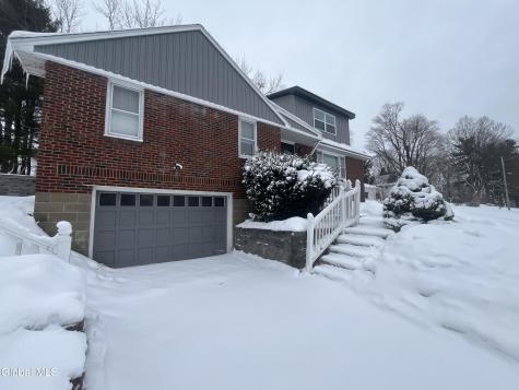 4 Sitzmark Lane Rensselaer NY 12144