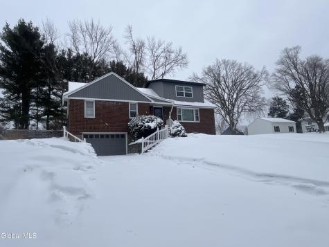 4 Sitzmark Lane Rensselaer NY 12144