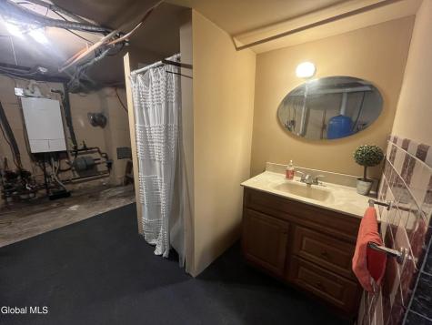 4 Sitzmark Lane Rensselaer NY 12144