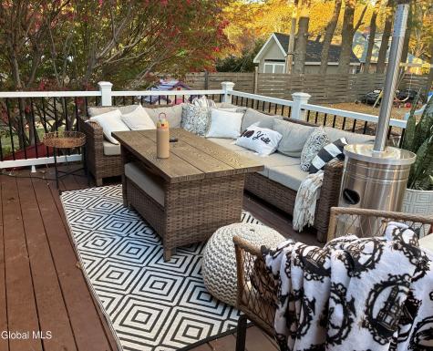 4 Sitzmark Lane Rensselaer NY 12144