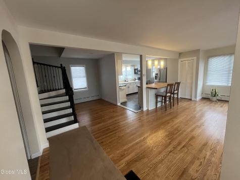 4 Sitzmark Lane Rensselaer NY 12144