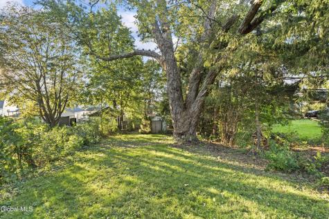 1925 Avenue B Schenectady NY 12308