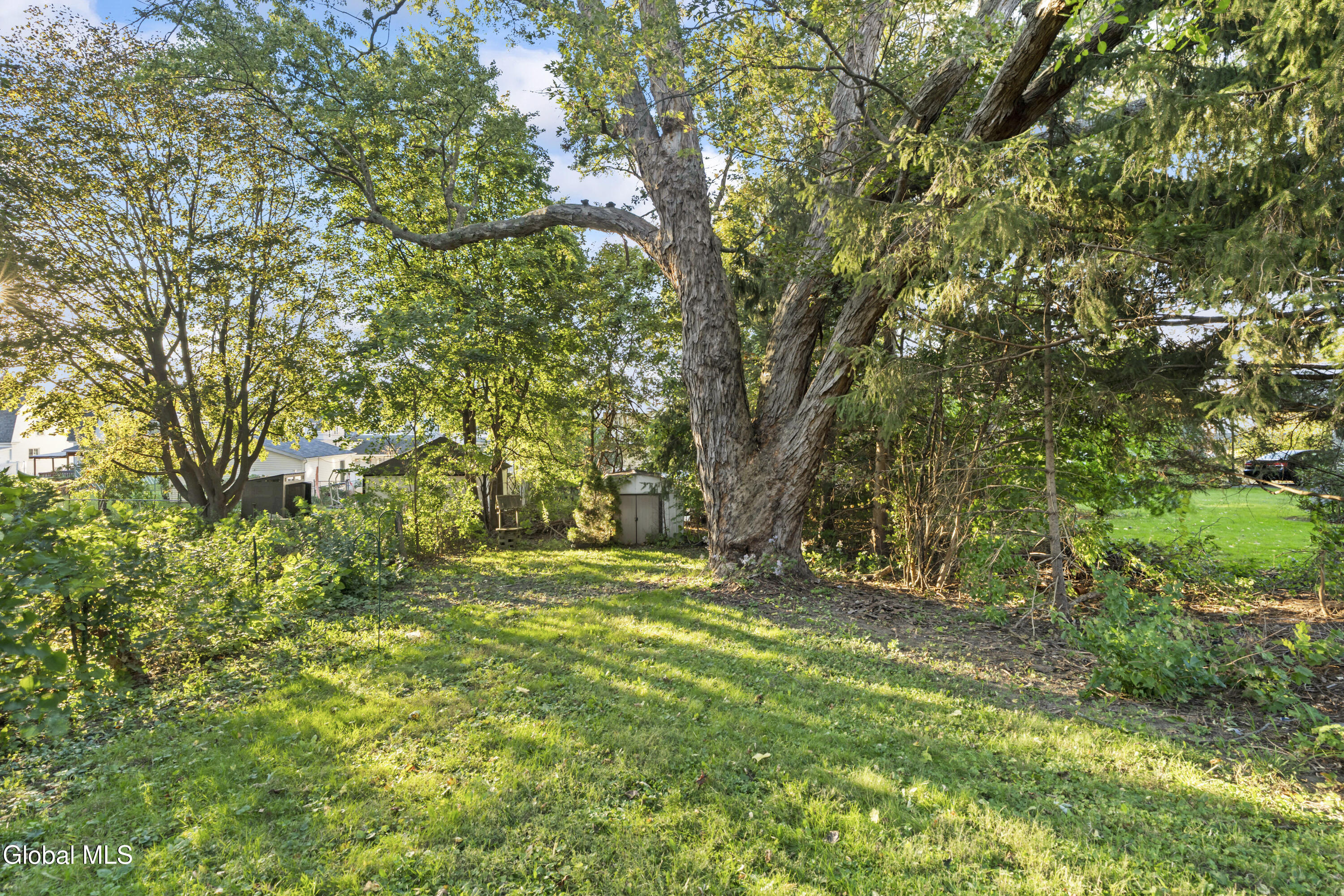 1925 Avenue B Schenectady NY 12308