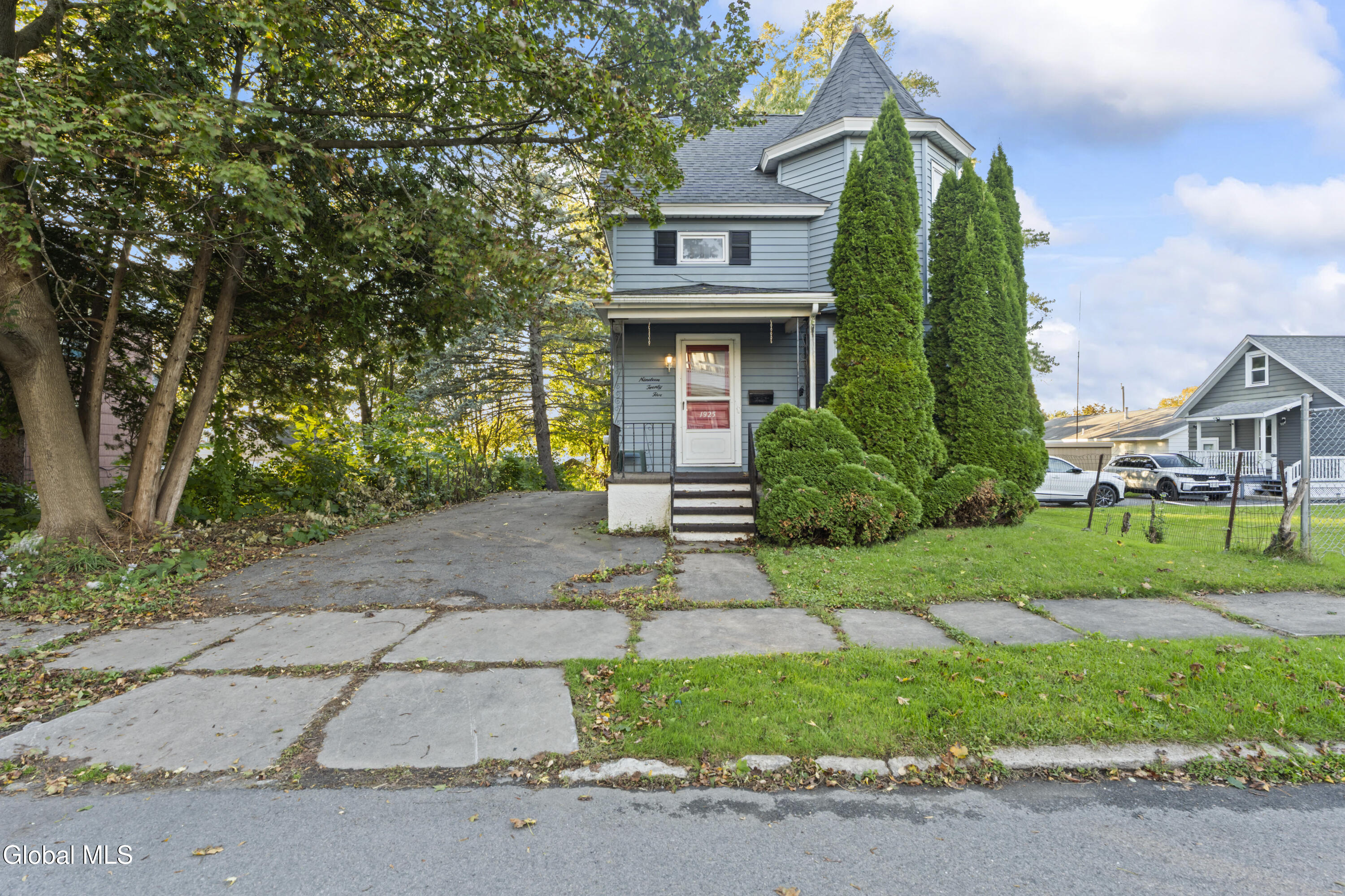 1925 Avenue B Schenectady NY 12308