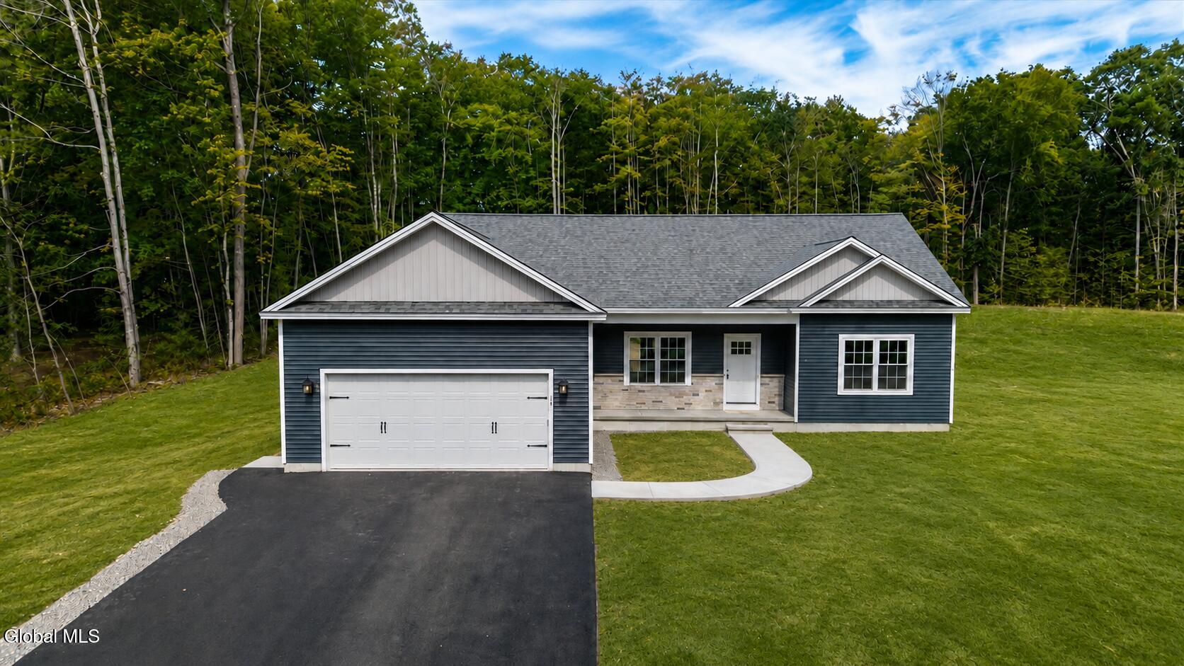 18 Wolfe Road Queensbury NY 12804