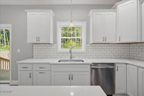 18 Wolfe Road Queensbury NY 12804