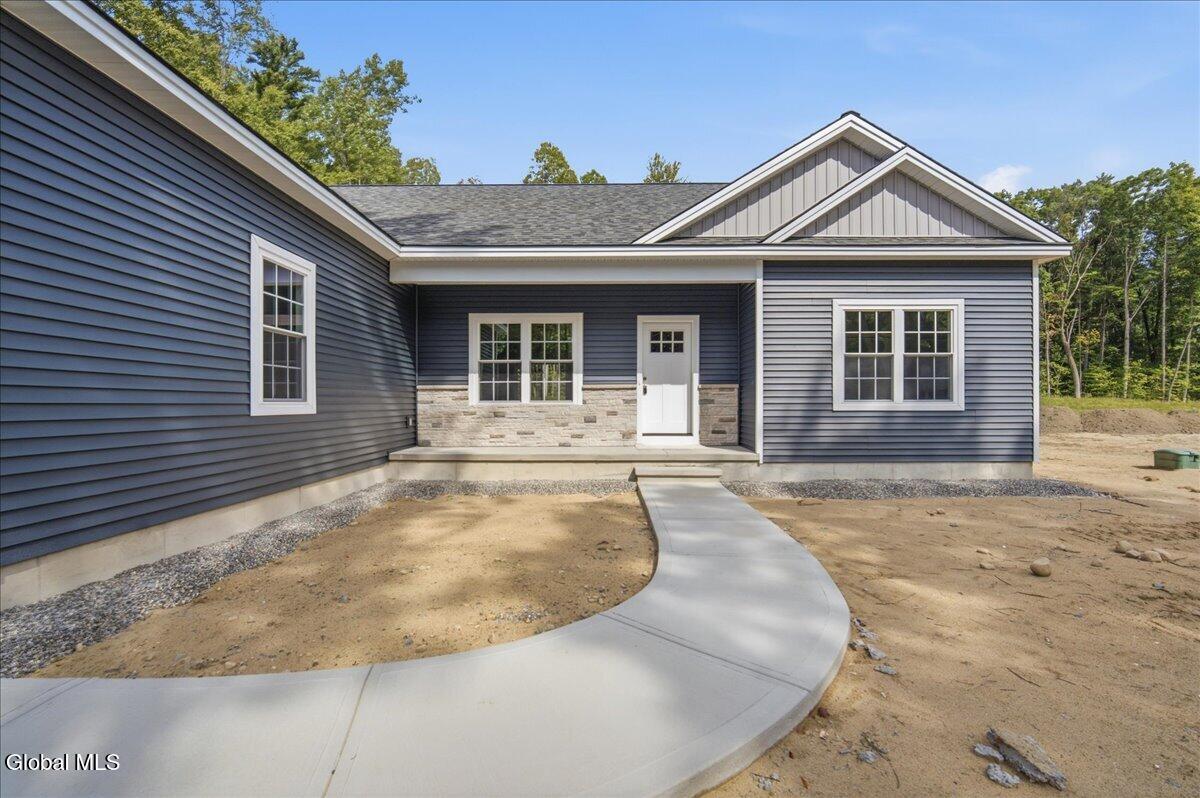 18 Wolfe Road Queensbury NY 12804