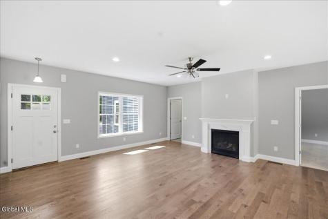 18 Wolfe Road Queensbury NY 12804