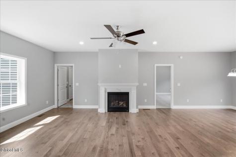 18 Wolfe Road Queensbury NY 12804