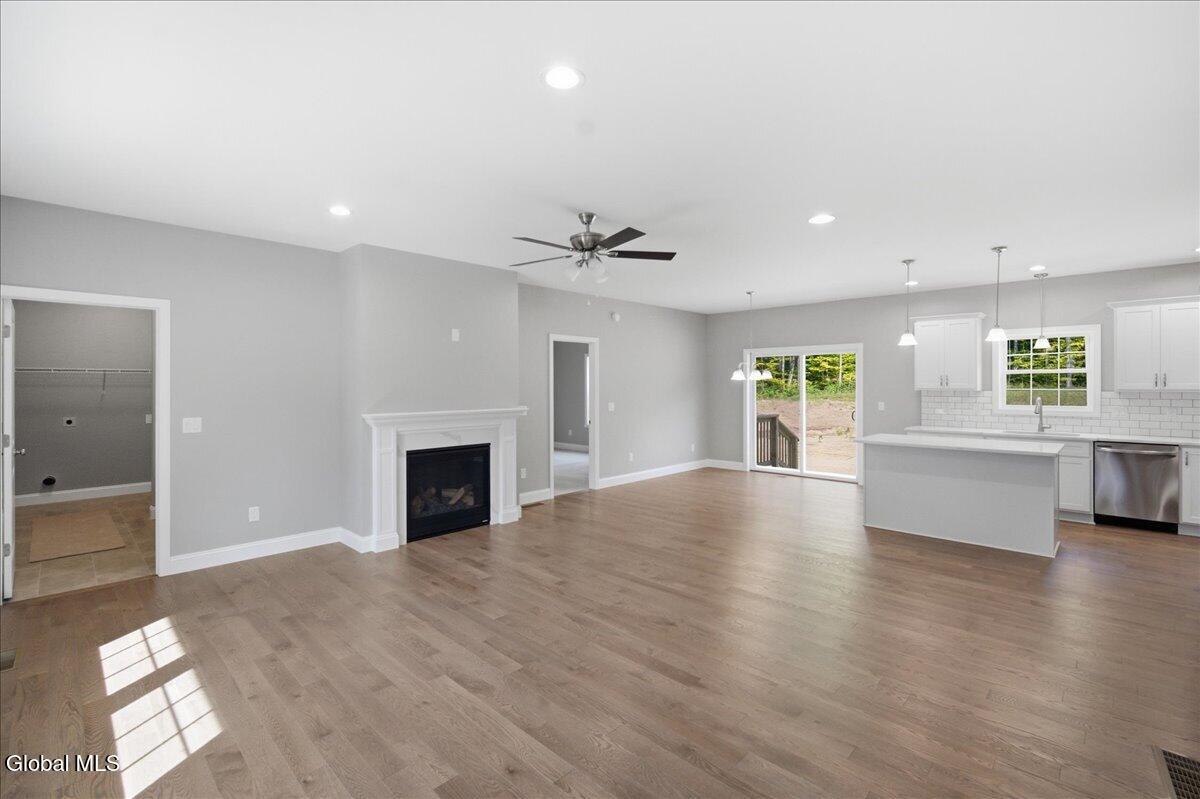 18 Wolfe Road Queensbury NY 12804