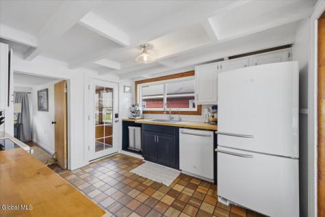 18 Shore Avenue Saratoga Springs NY 12866