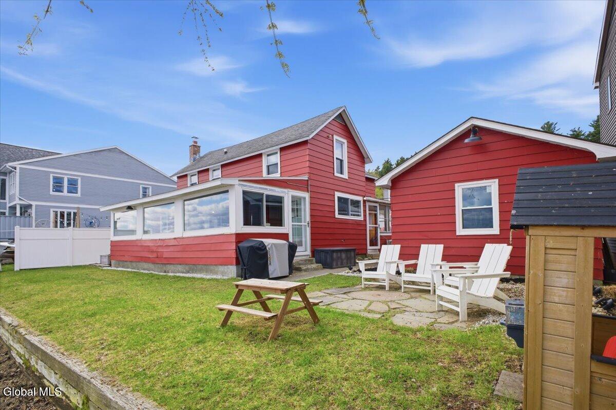 18 Shore Avenue Saratoga Springs NY 12866