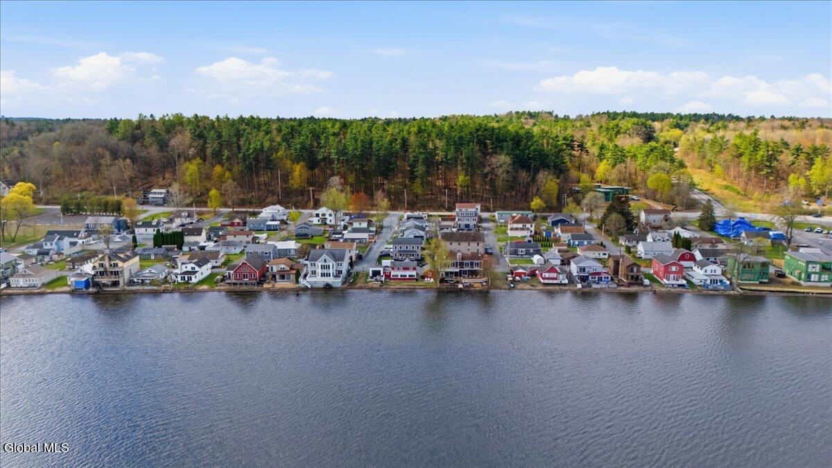 18 Shore Avenue Saratoga Springs NY 12866