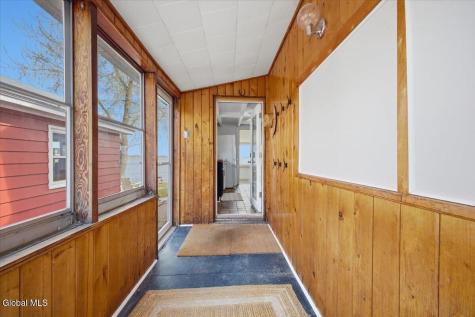 18 Shore Avenue Saratoga Springs NY 12866