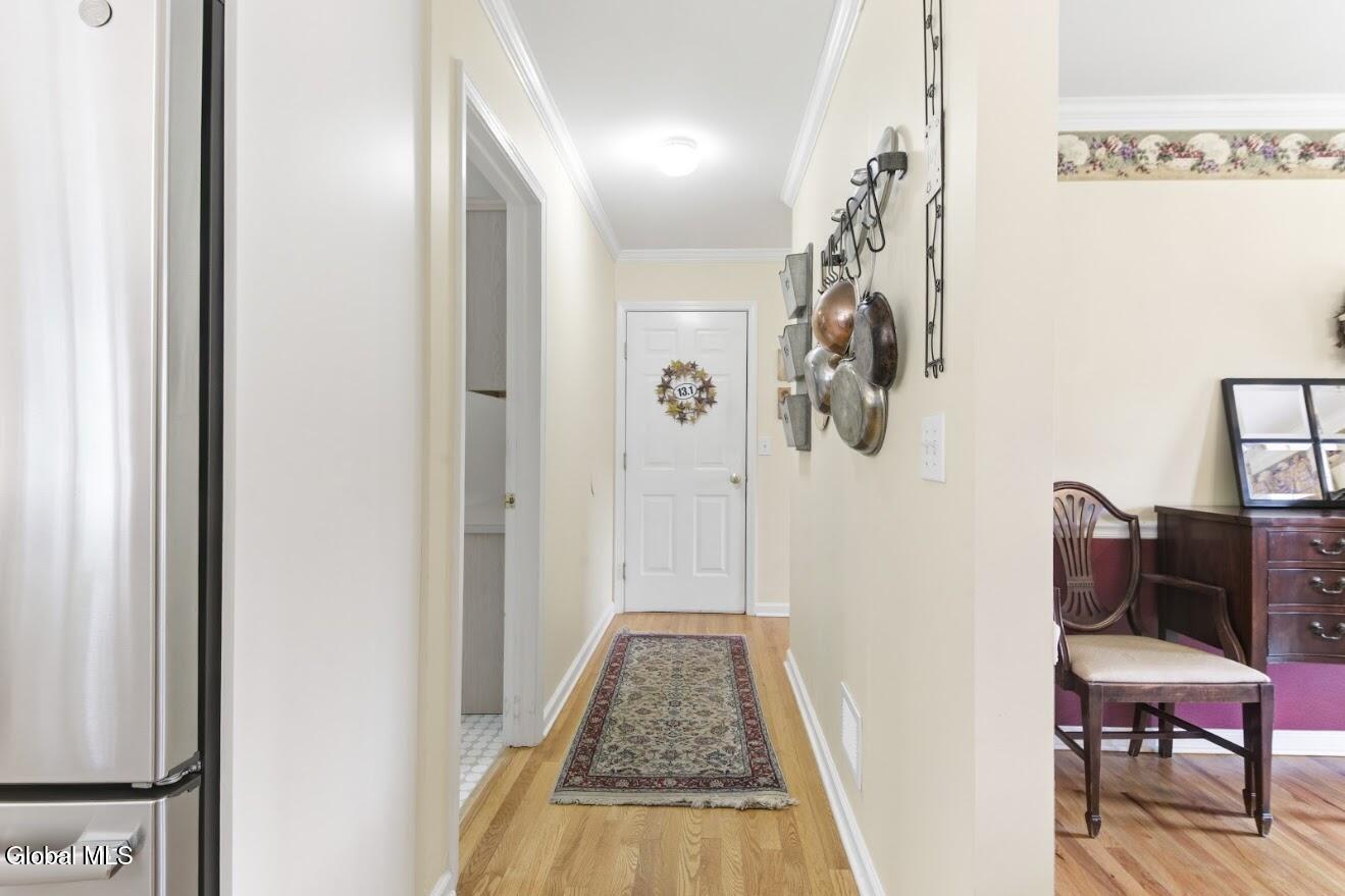 43 Huntswood Lane East Greenbush NY 12061