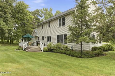 43 Huntswood Lane East Greenbush NY 12061