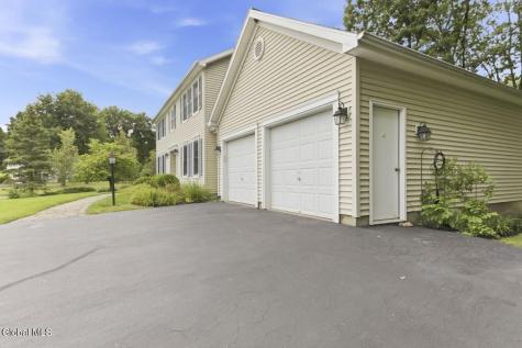 43 Huntswood Lane East Greenbush NY 12061