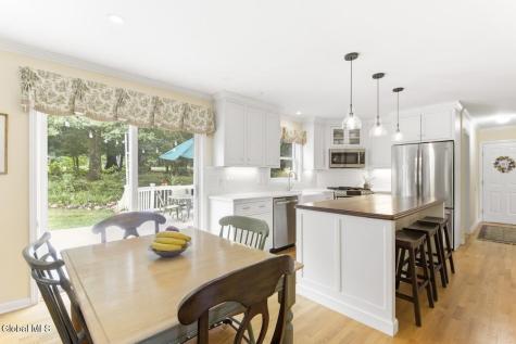 43 Huntswood Lane East Greenbush NY 12061