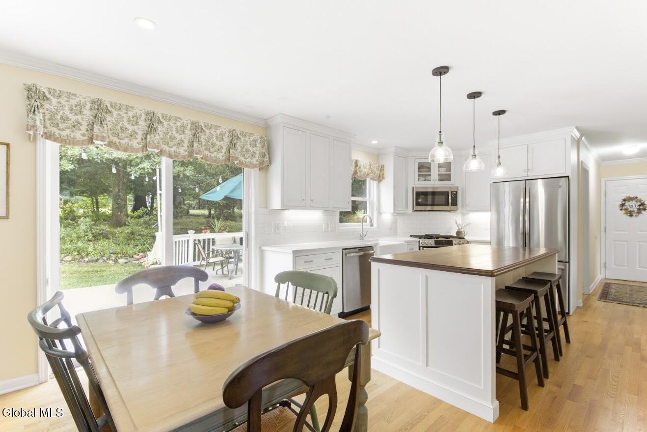 43 Huntswood Lane East Greenbush NY 12061