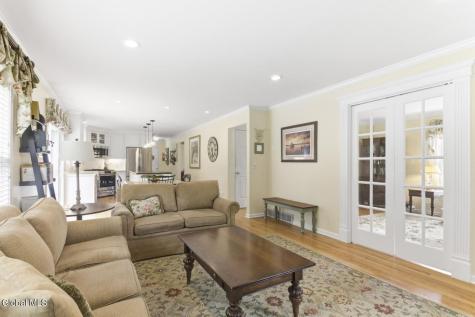 43 Huntswood Lane East Greenbush NY 12061