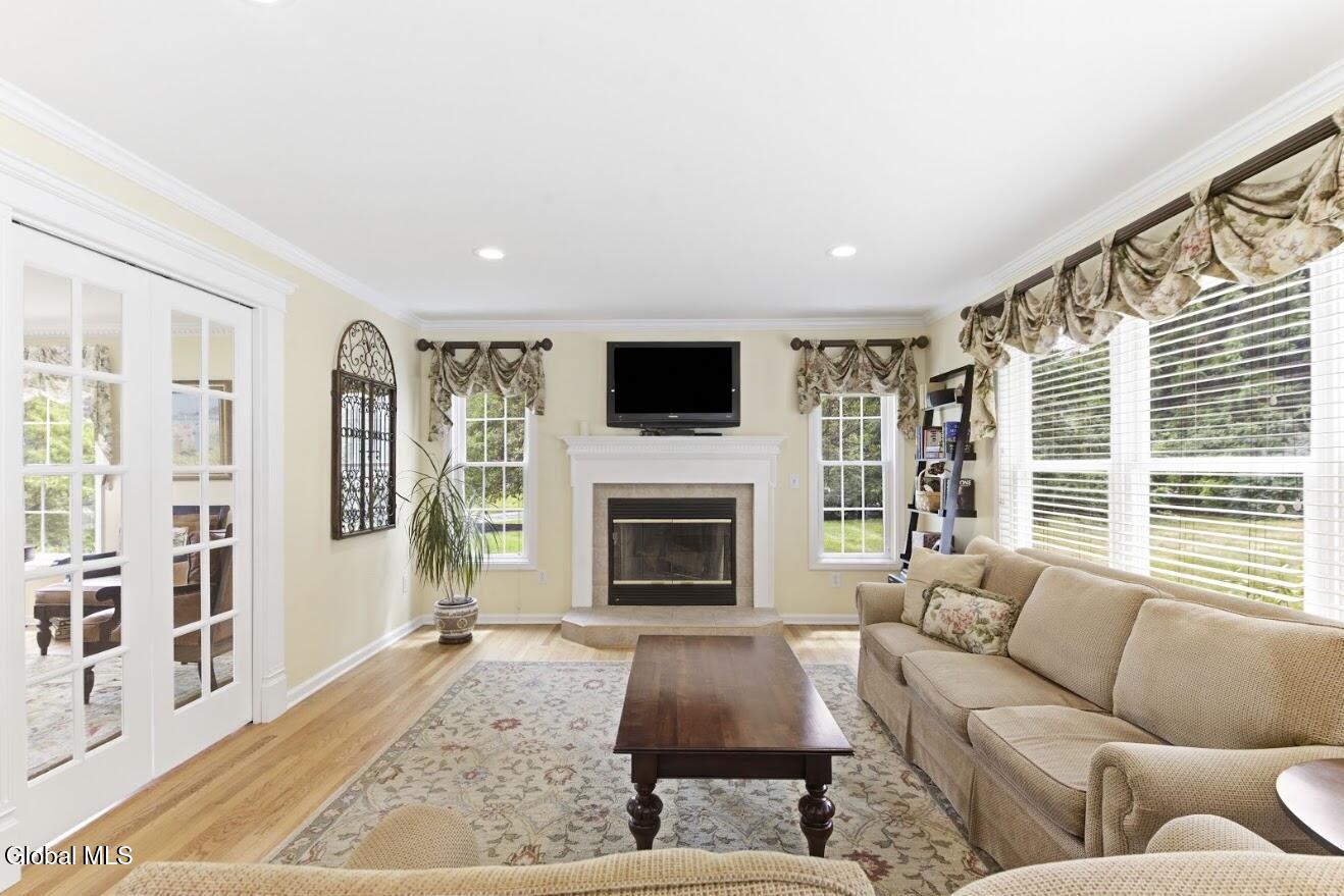 43 Huntswood Lane East Greenbush NY 12061