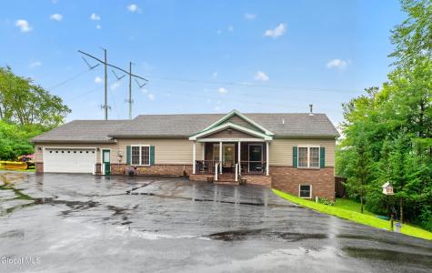 6373 Hawes Road Altamont NY 12009