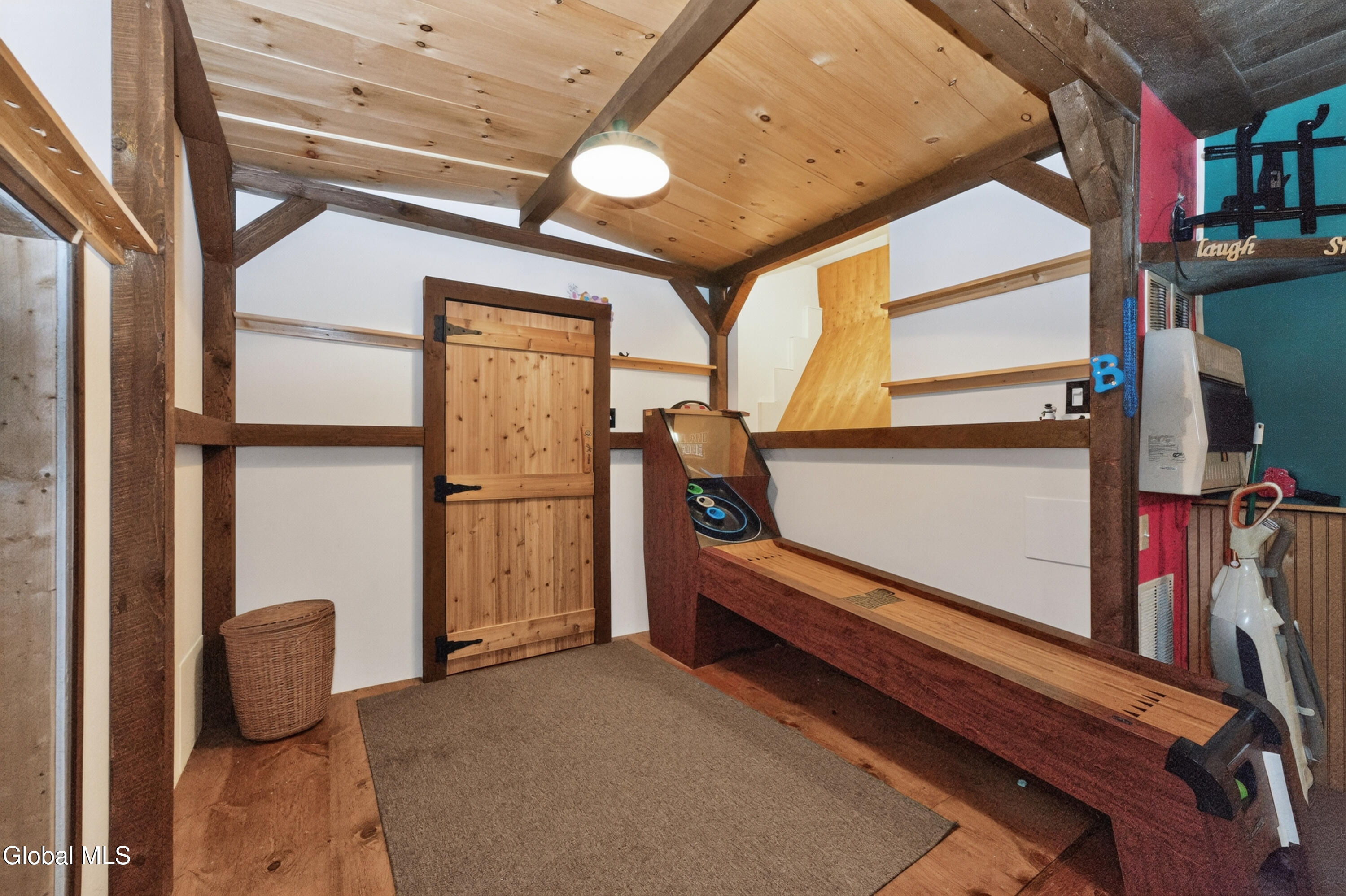 6373 Hawes Road Altamont NY 12009
