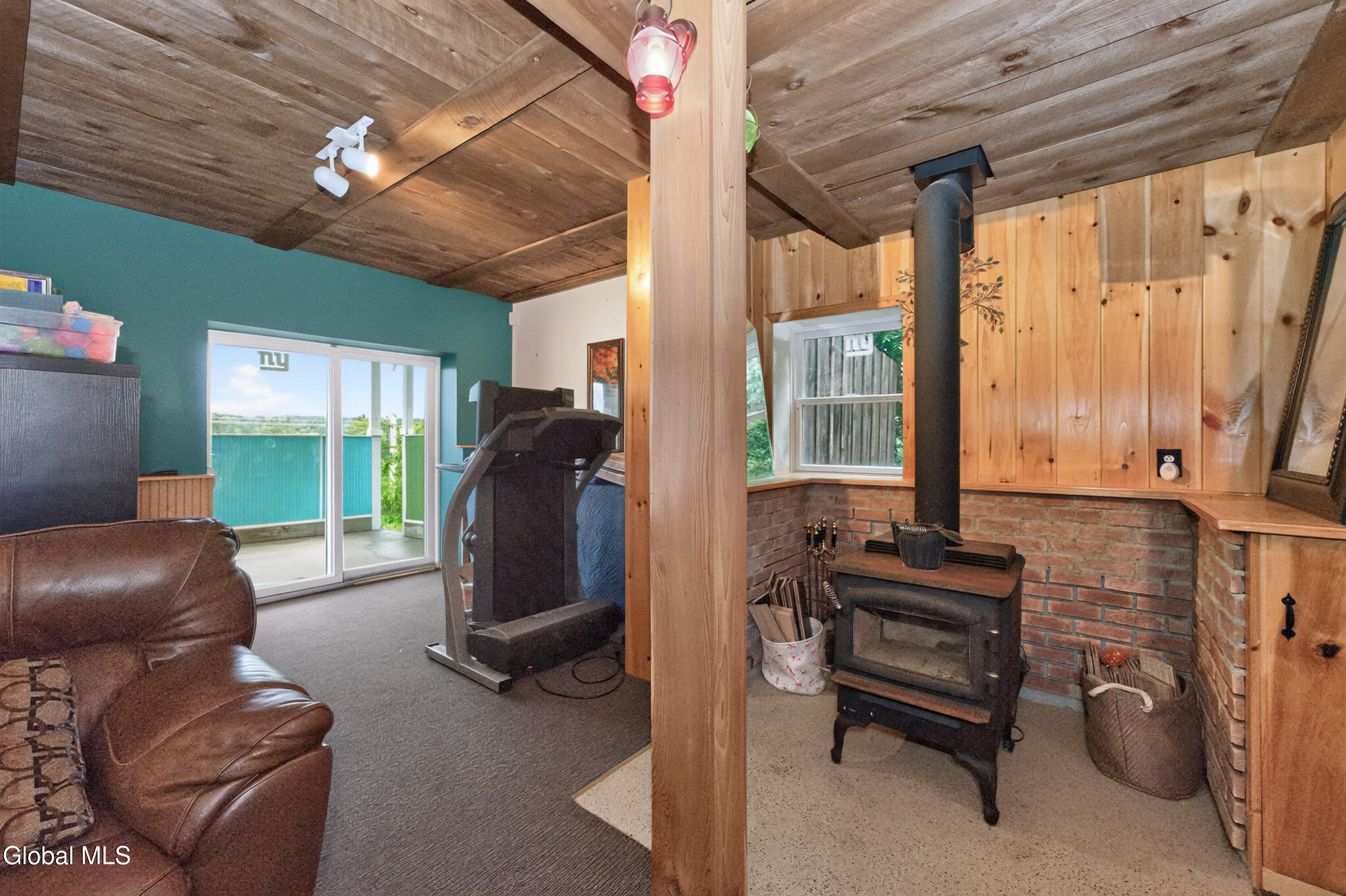 6373 Hawes Road Altamont NY 12009