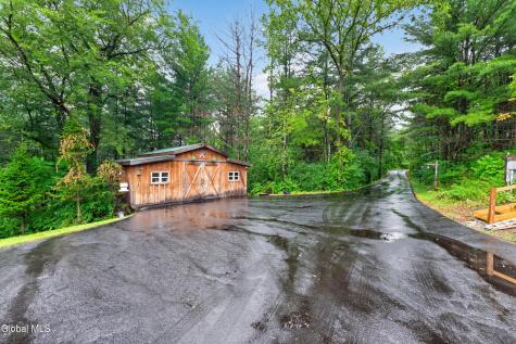 6373 Hawes Road Altamont NY 12009